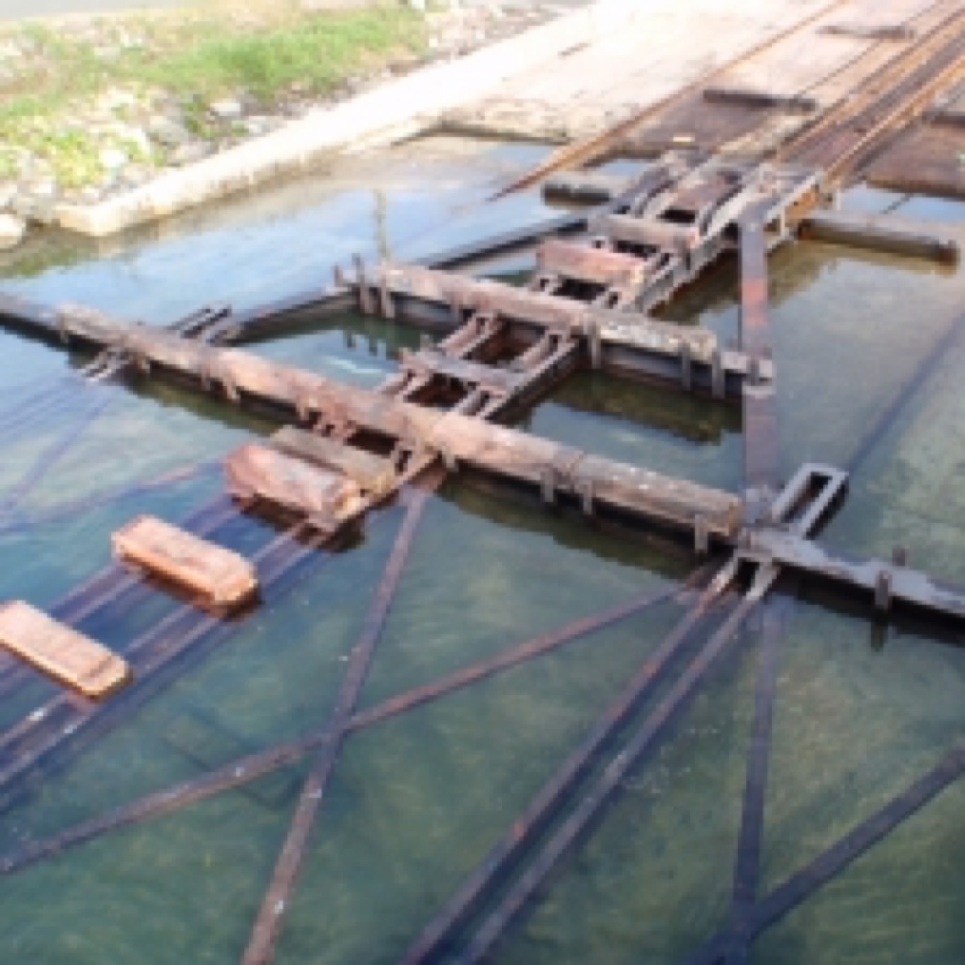 Barge CAPRICORNE et son Remorqueur sur le Récif — ETSM Nouvelle-Calédonie 9