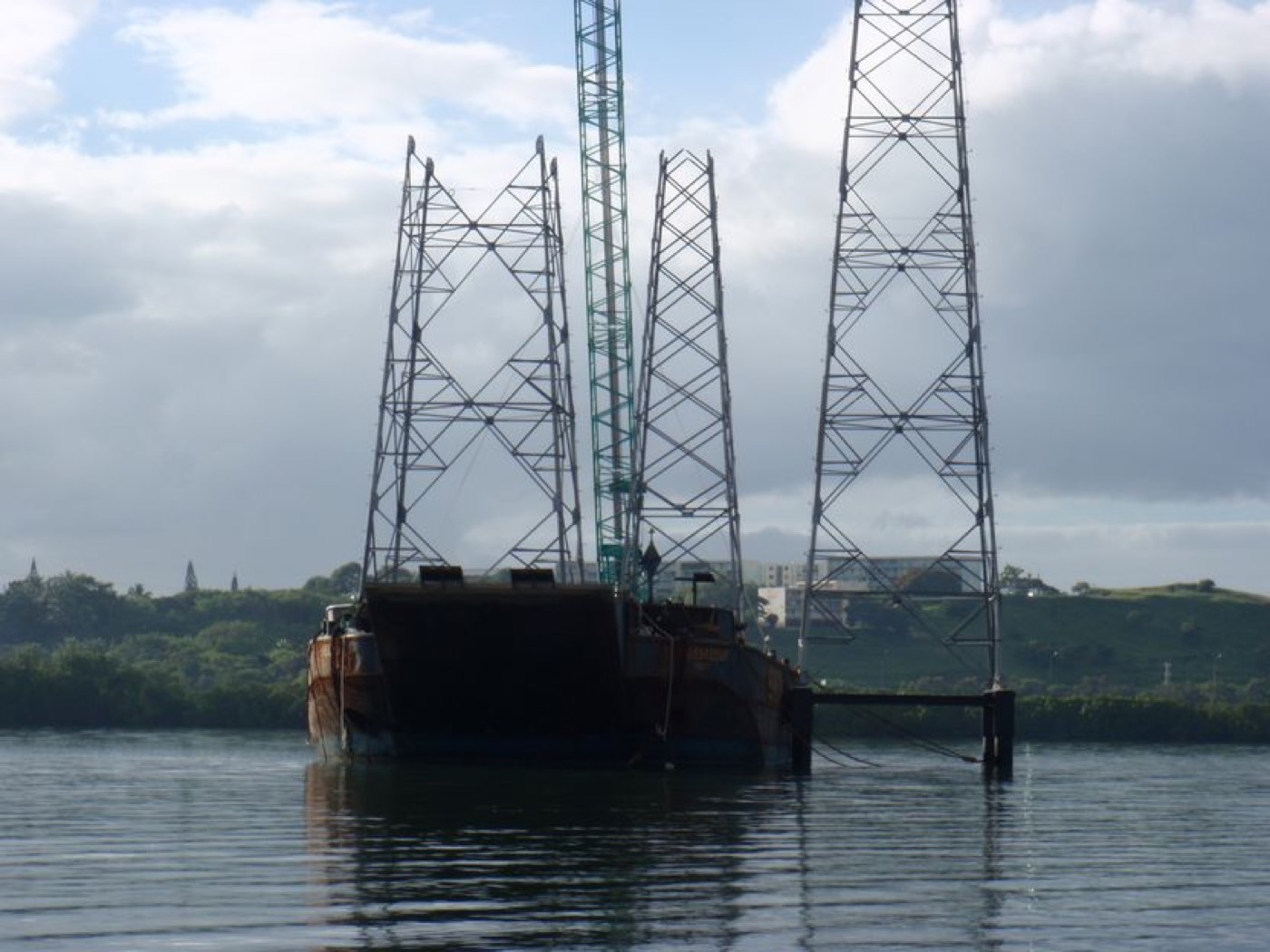 Les pylônes électriques en baie de Dumbéa — ETSM Nouvelle-Calédonie 4