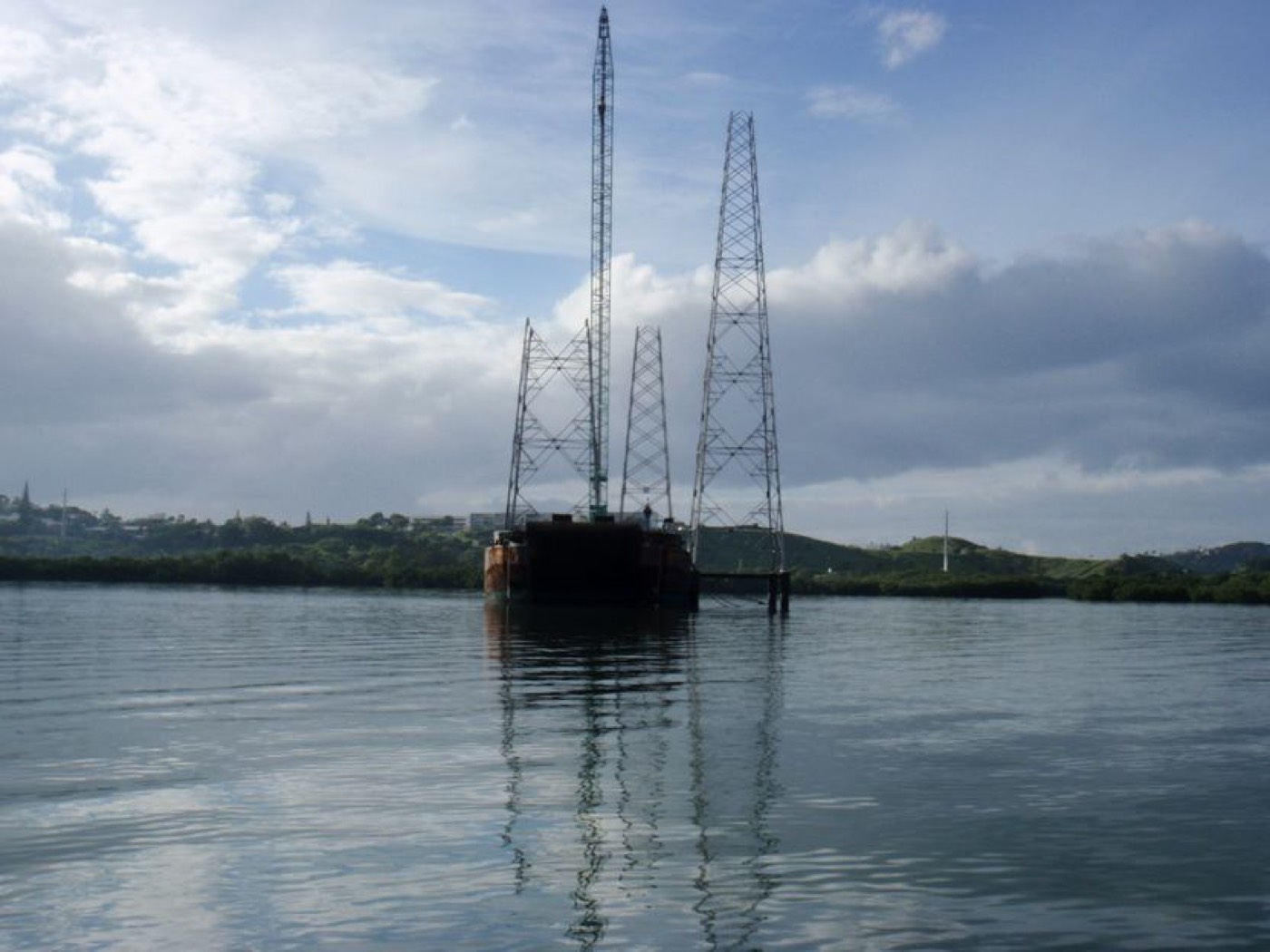 Les pylônes électriques en baie de Dumbéa — ETSM Nouvelle-Calédonie 5