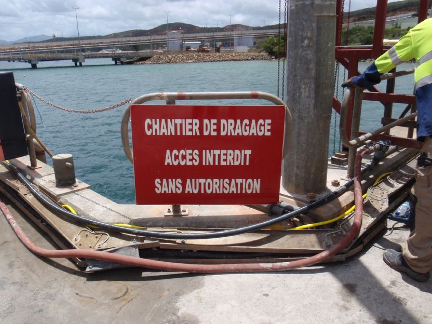 DRAGAGE Air-lift Port de GORO — ETSM Nouvelle-Calédonie 2